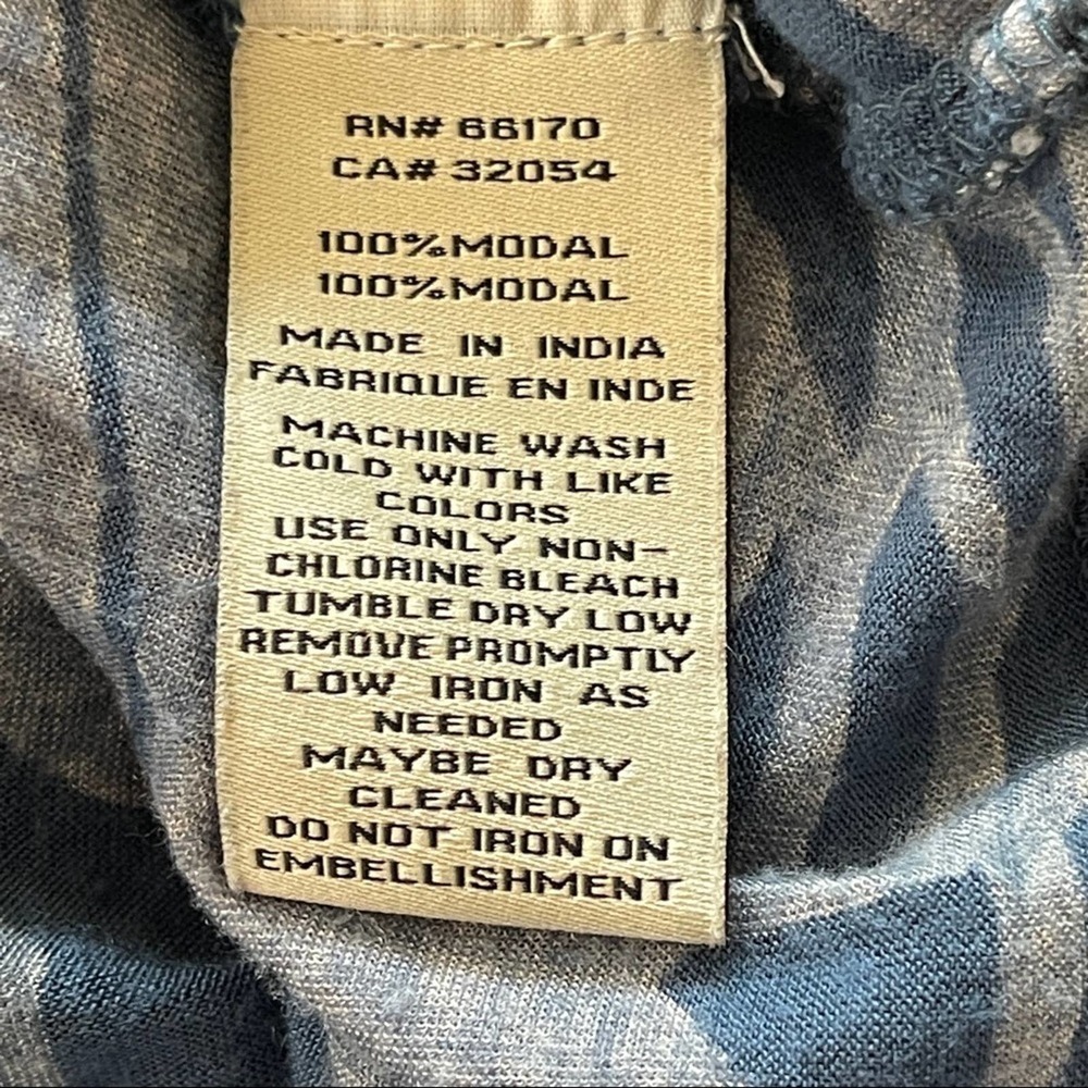 Anthro Ric Rac Button Detail Tank small - Picture 11 of 11